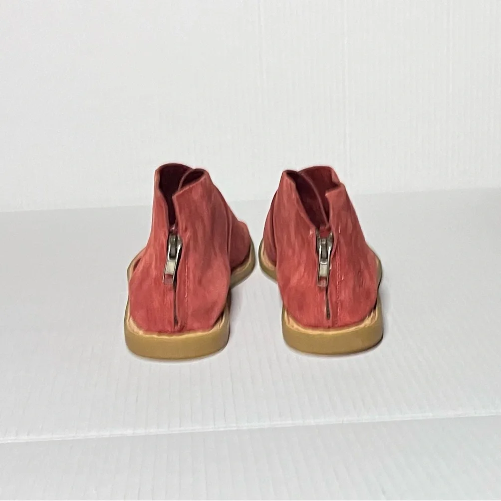 Born Iwa Sandals - Picture 9 of 13